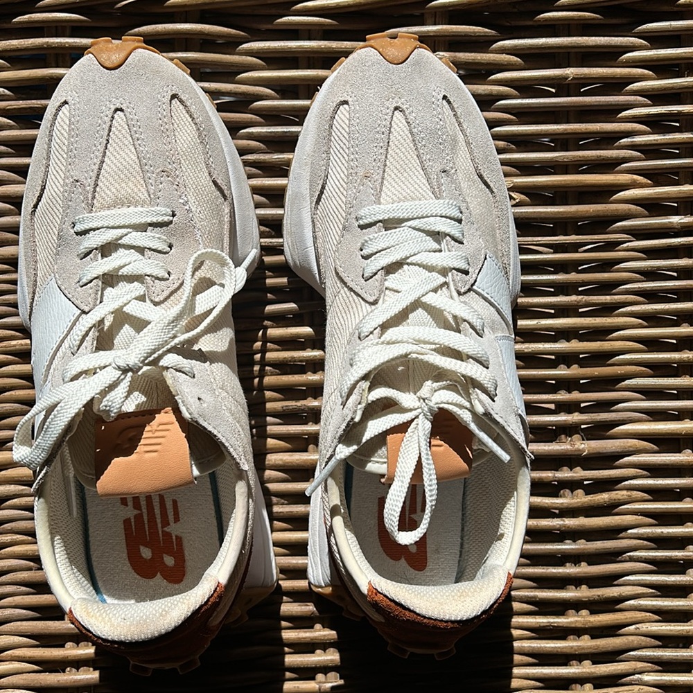 New Balance Women's 327 Casual Sneakers Sea Salt/Rust Size 8m